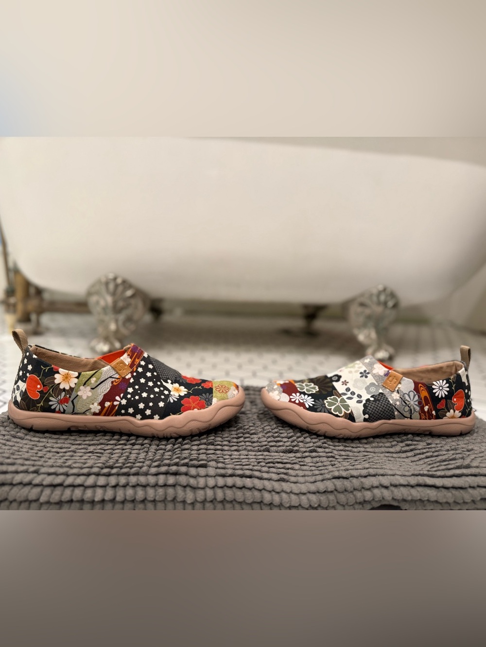 UIN Floral Patchwork Slip-Ons size 8
